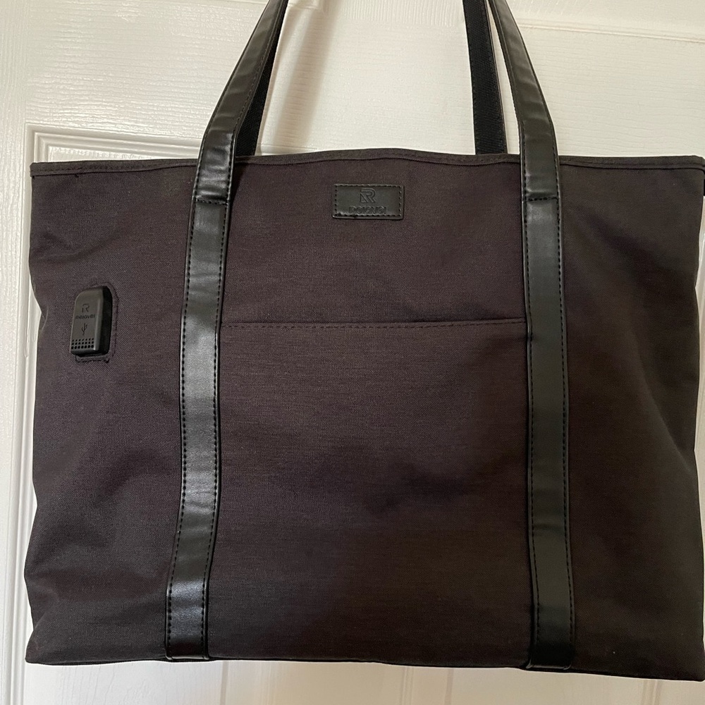 Black laptop tote